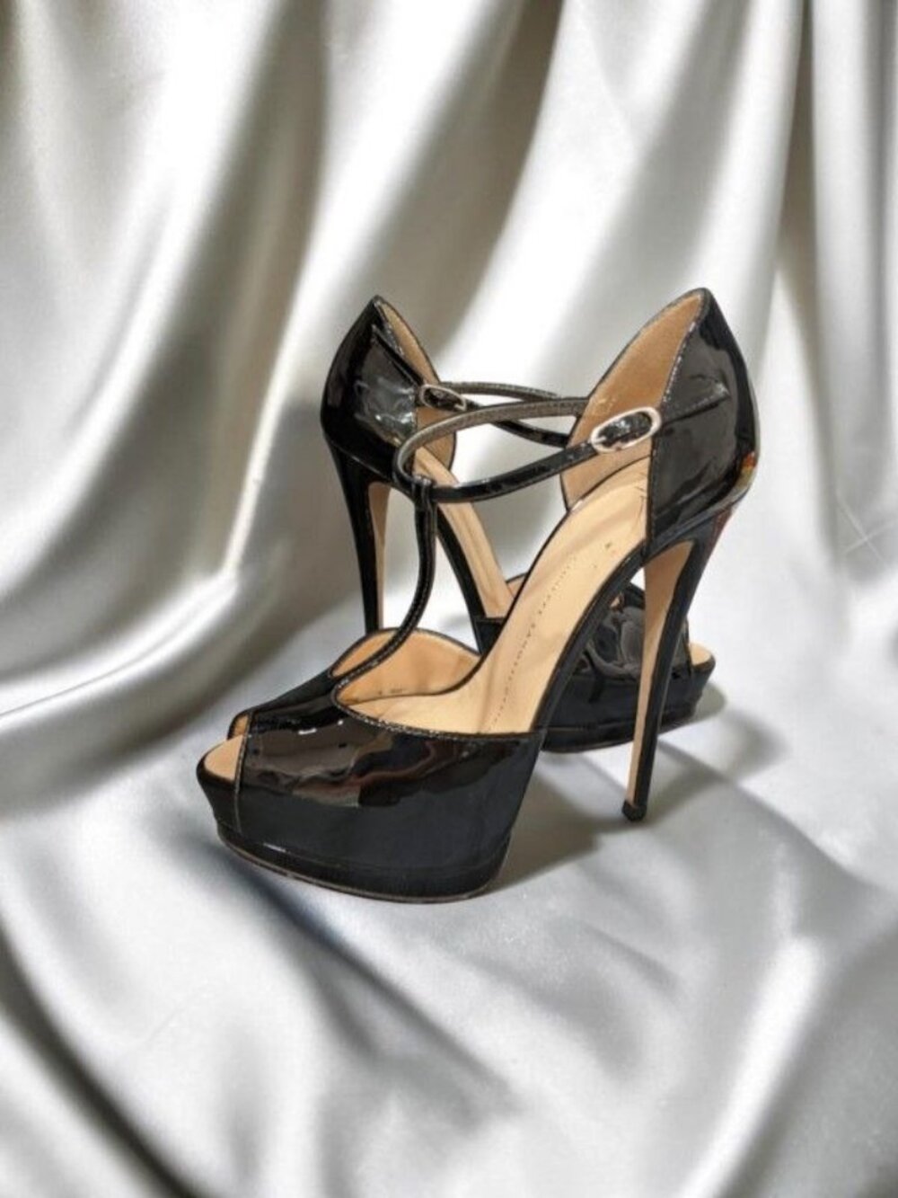 Giuseppe Zanotti Platform T-Strap Heels Black Patent Leather Size 37 Preowned